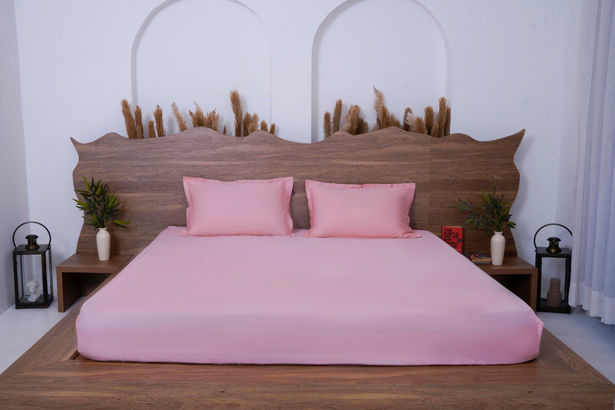 Quarts Pink Pure Cotton Solid Fitted Bed Sheet 300 TC
