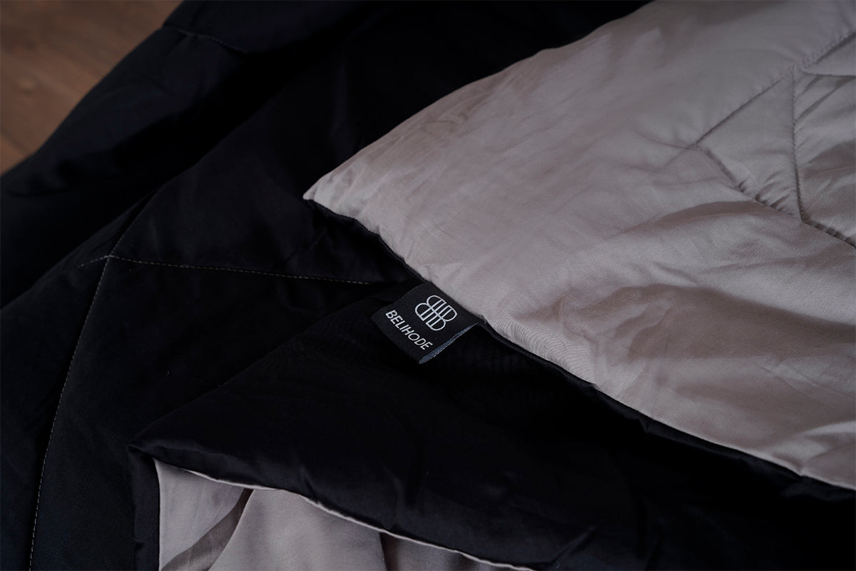 Black Onxy & Celestial All Season Pure Cotton Reversible Comforter 300 TC