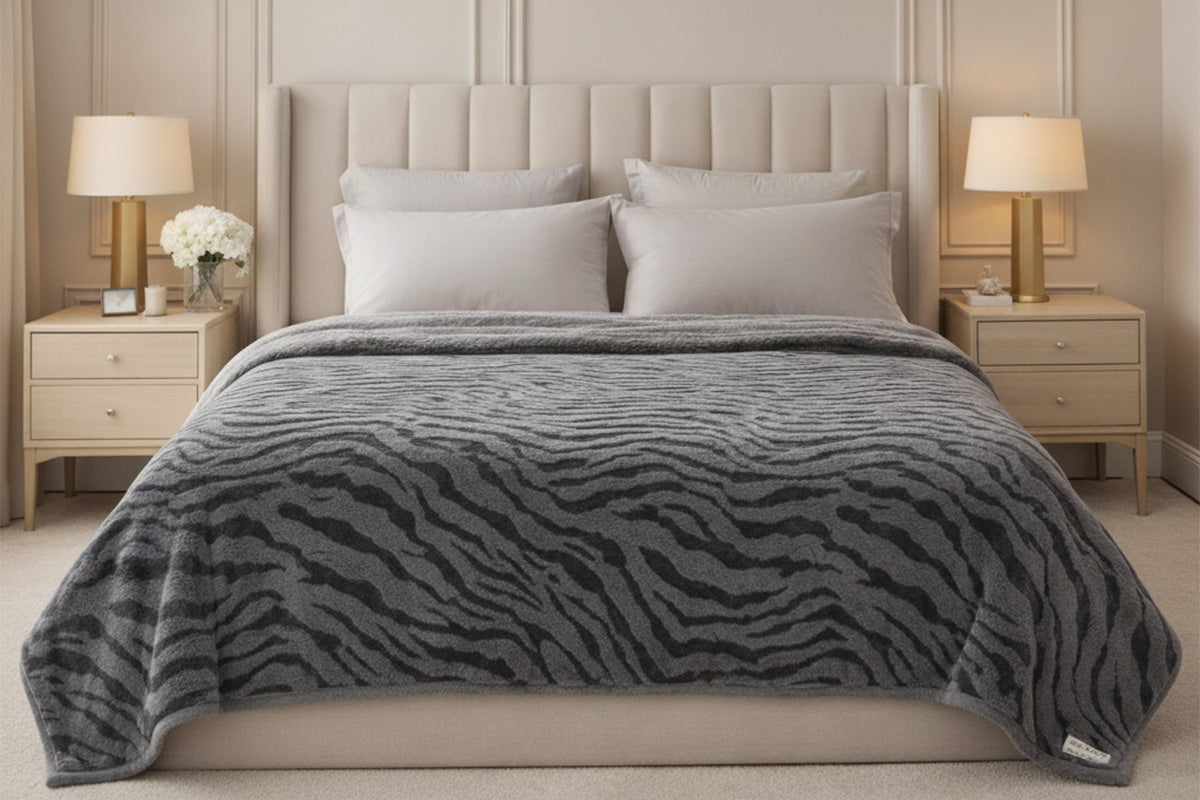Graphite Grey Ultra Fine Luxury Quilt