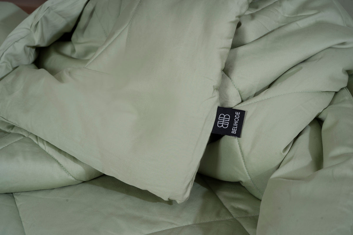 Minted Meadows All Season Premium Cotton Solid Comforter 300 TC
